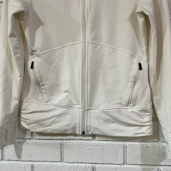 Patagonia Organic Cotton Zip Up Jacket - Picture 2 of 9